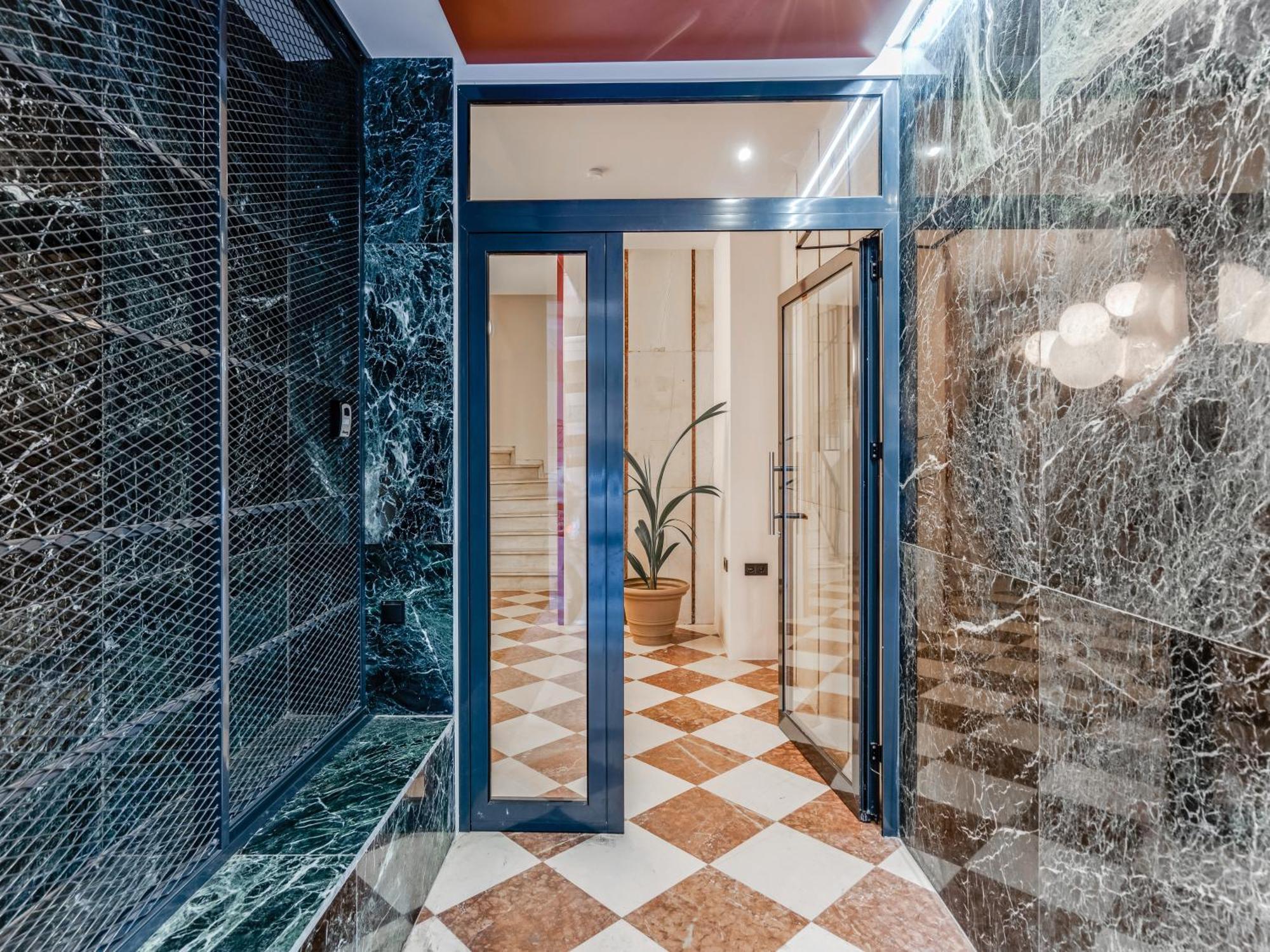 Sanders Port Piraeus Exterior photo
