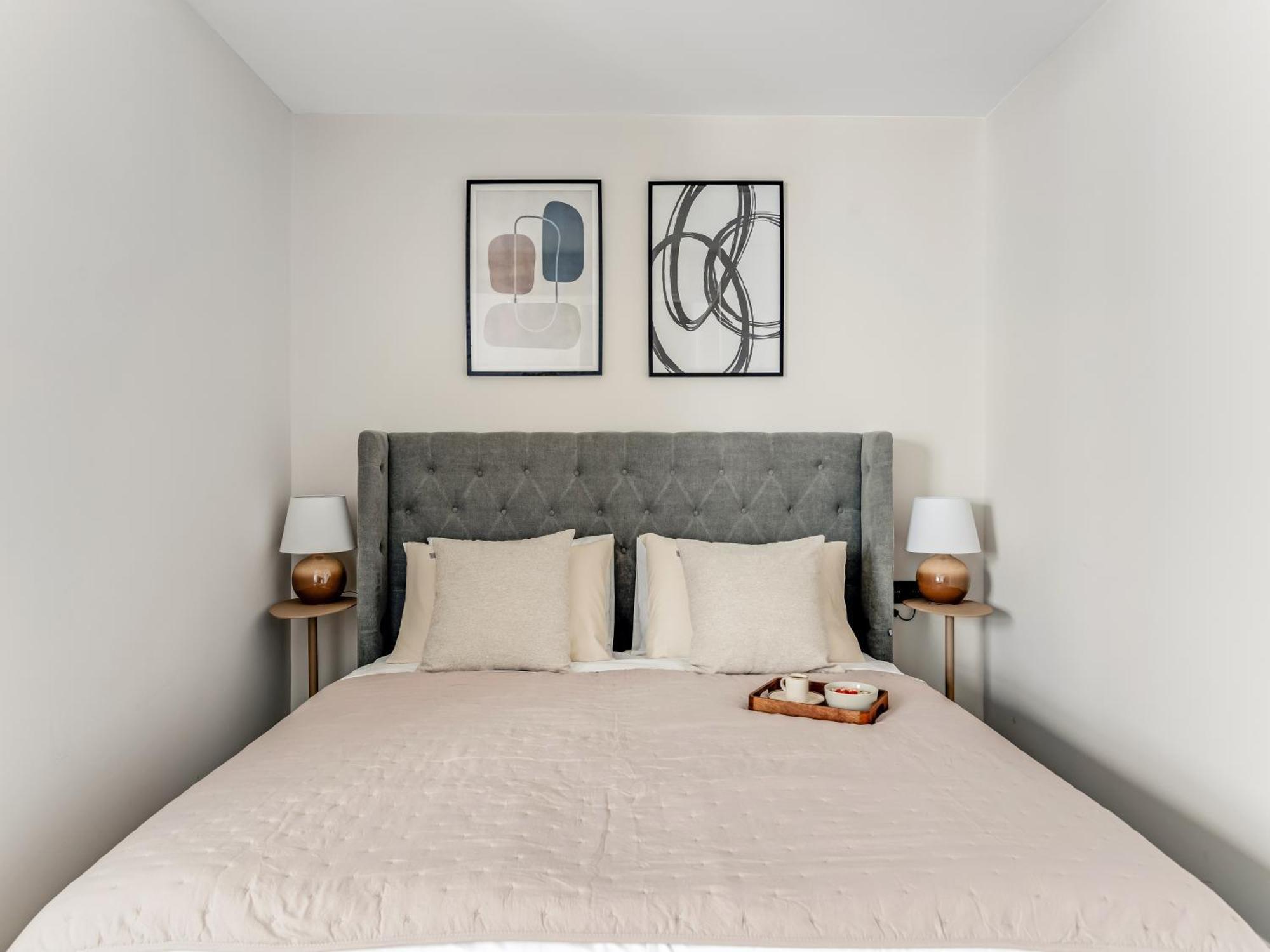 Sanders Port Piraeus Room photo