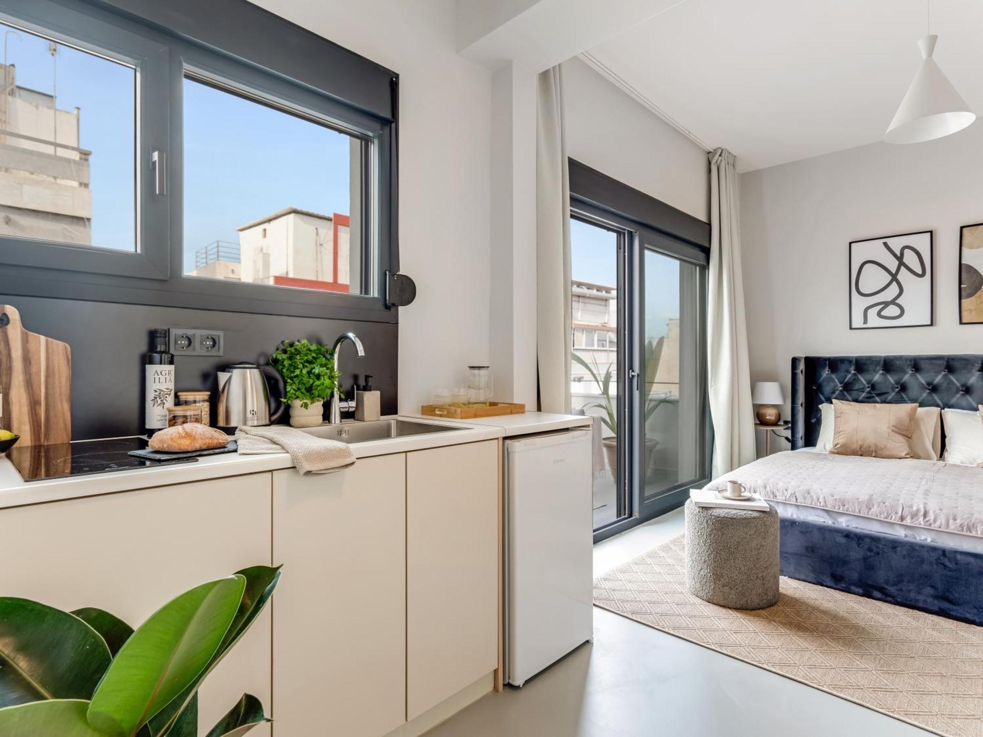 Sanders Port Piraeus Room photo